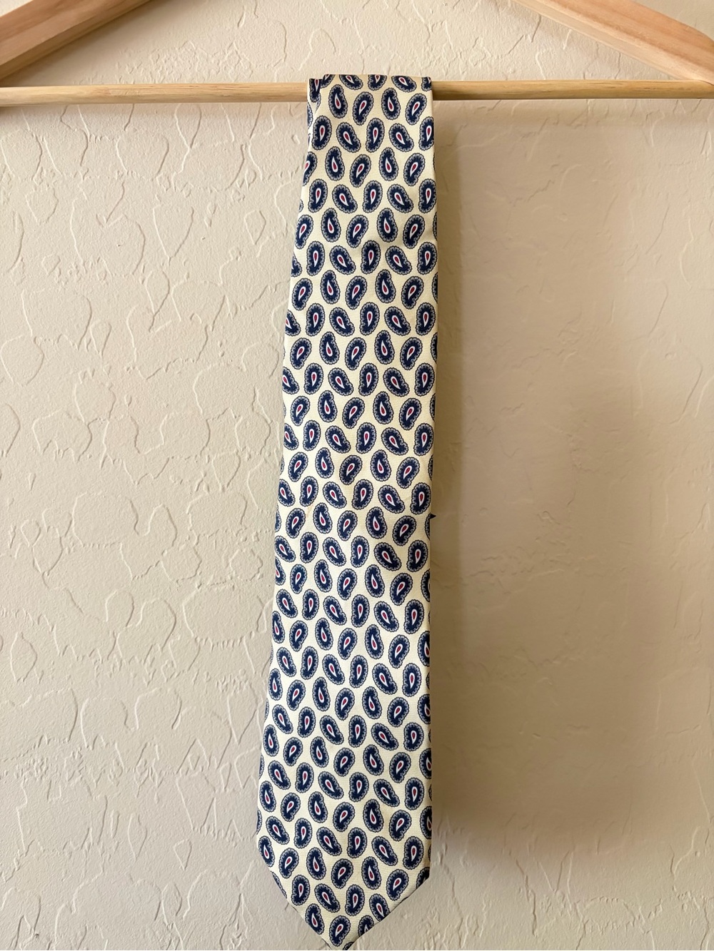 Vintage Christin Dior Cream Tie with Navy and Red Paisley Motif